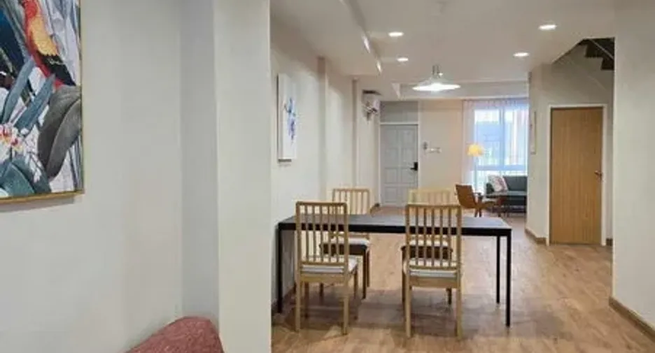 For rent 2 bedrooms townhouse in Bang Na, Bangkok