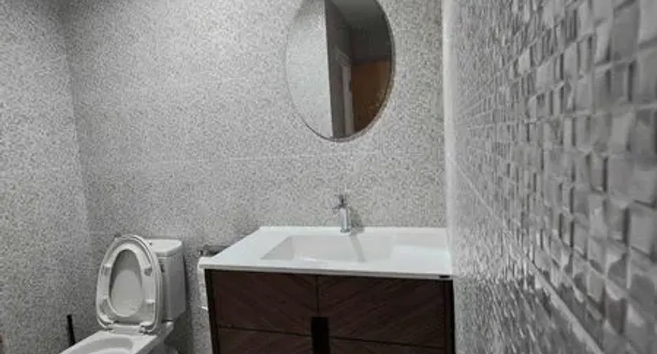 For rent 2 bedrooms townhouse in Bang Na, Bangkok