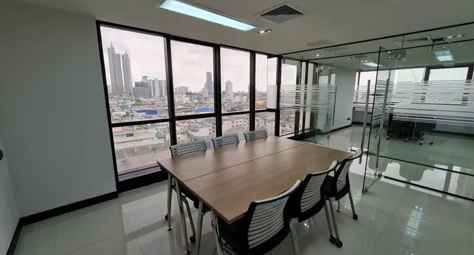 Oficina en alquiler en Bang Rak, Bangkok