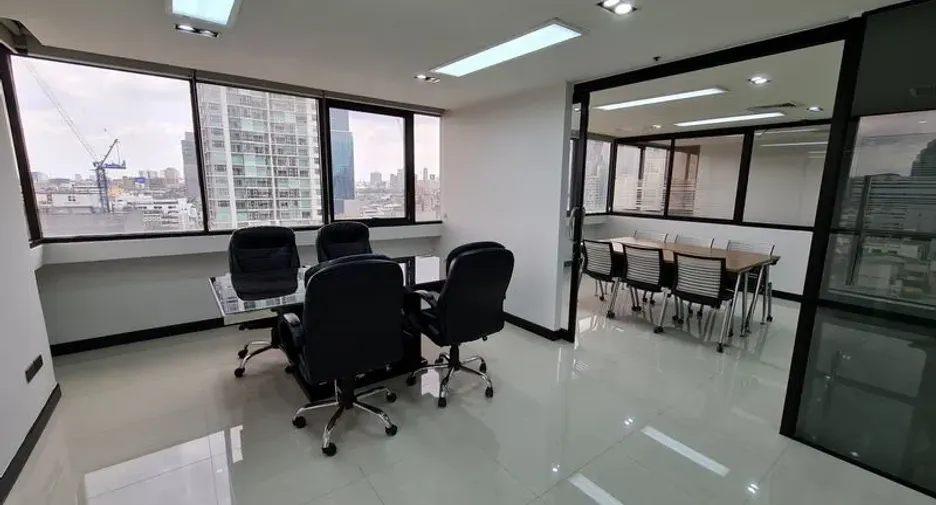 Oficina en alquiler en Bang Rak, Bangkok