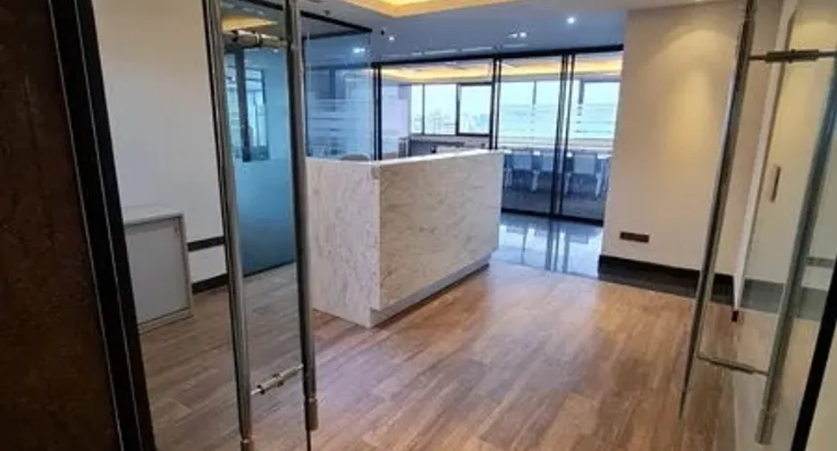 Oficina en alquiler en Bang Rak, Bangkok