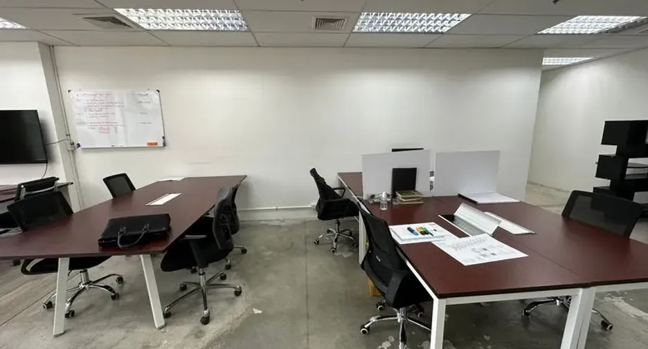 For rent office in Khlong Toei, Bangkok