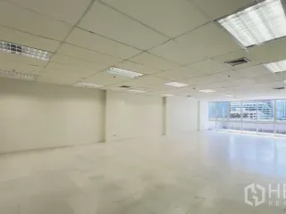Аренда офис в Кхлонг Тоеи, Бангкок
