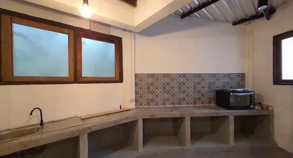 For rent 2 bedrooms house in Ratchathewi, Bangkok