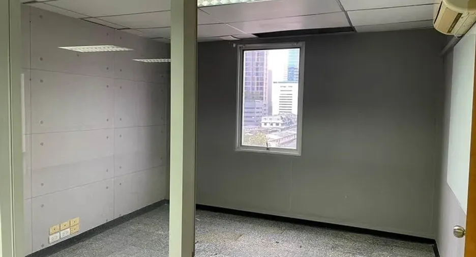 For rent office in Khlong Toei, Bangkok