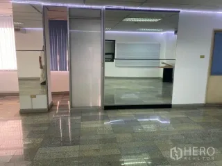 Büro zur Miete in Khlong Toei, Bangkok