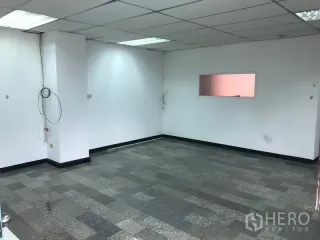 Аренда офис в Кхлонг Тоеи, Бангкок