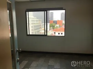 Аренда офис в Кхлонг Тоеи, Бангкок