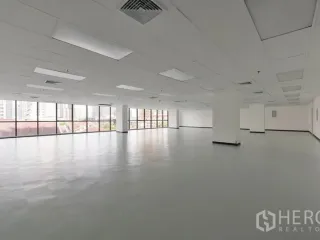 出租 办公室 在 Pathum Wan, 曼谷