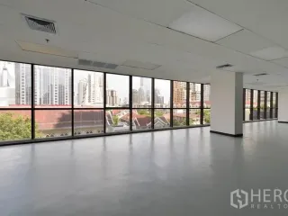 出租 办公室 在 Pathum Wan, 曼谷