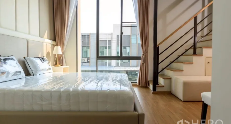 For rent and for sale 4 bedrooms townhouse in Bang Phli, Samut Prakan