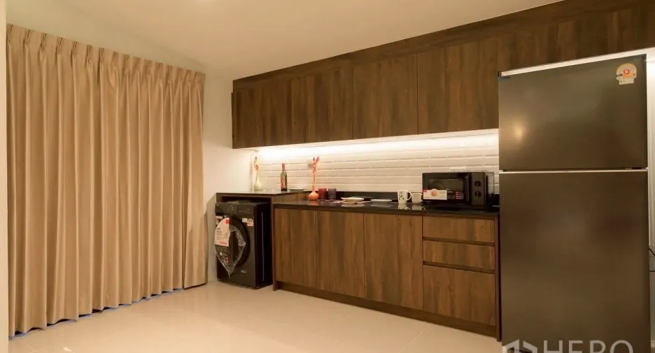 For rent and for sale 4 bedrooms townhouse in Bang Phli, Samut Prakan