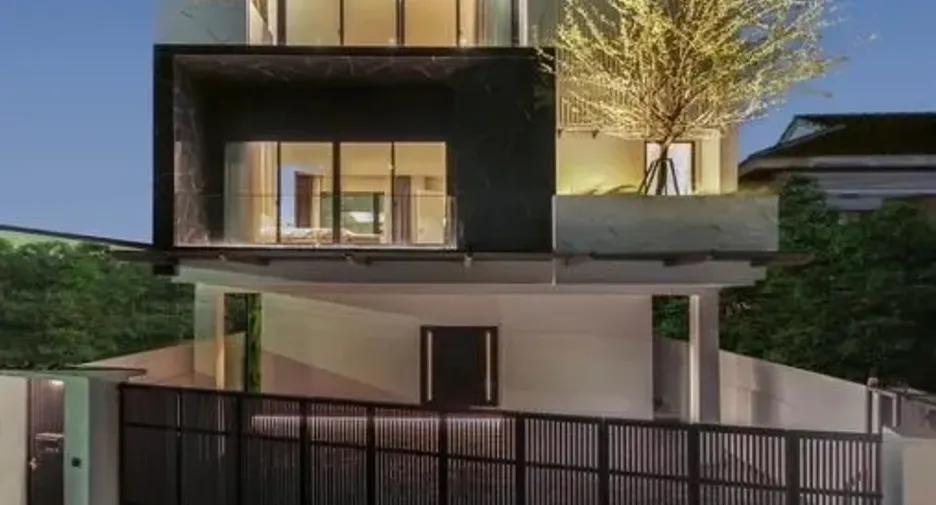 Haus zum Kauf mit 4 Zimmer in Watthana, Bangkok