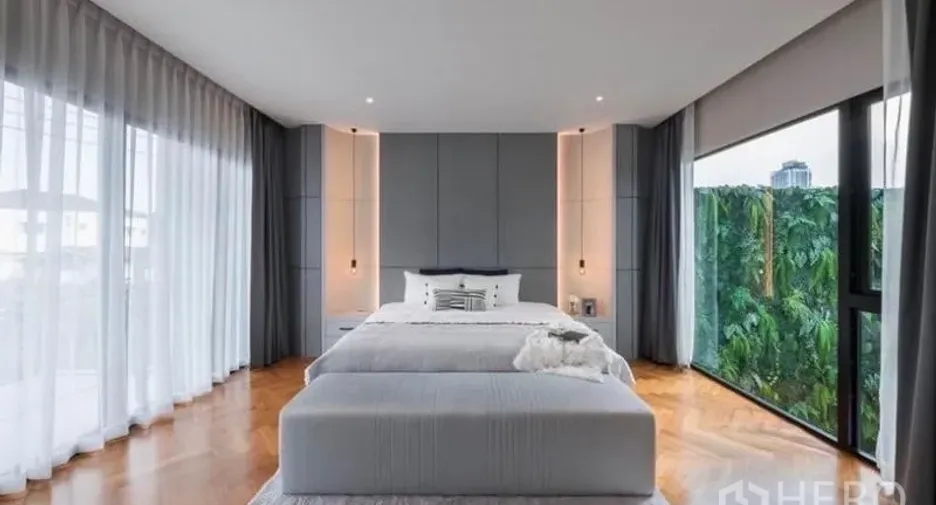 Haus zum Kauf mit 4 Zimmer in Watthana, Bangkok