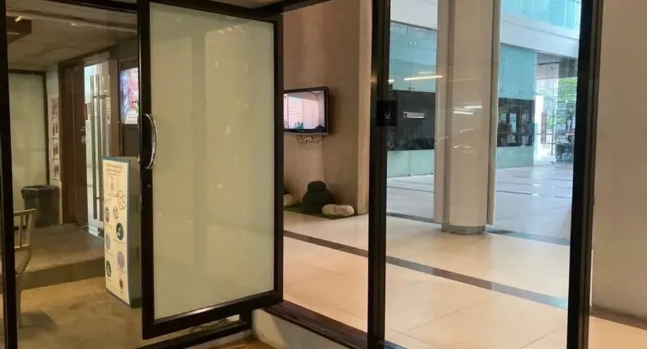 For rent retail Space in Khlong Toei, Bangkok