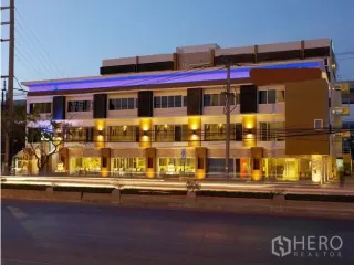 Local comercial en alquiler en Watthana, Bangkok