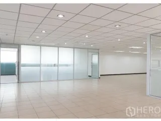 Büro zur Miete in Sathon, Bangkok