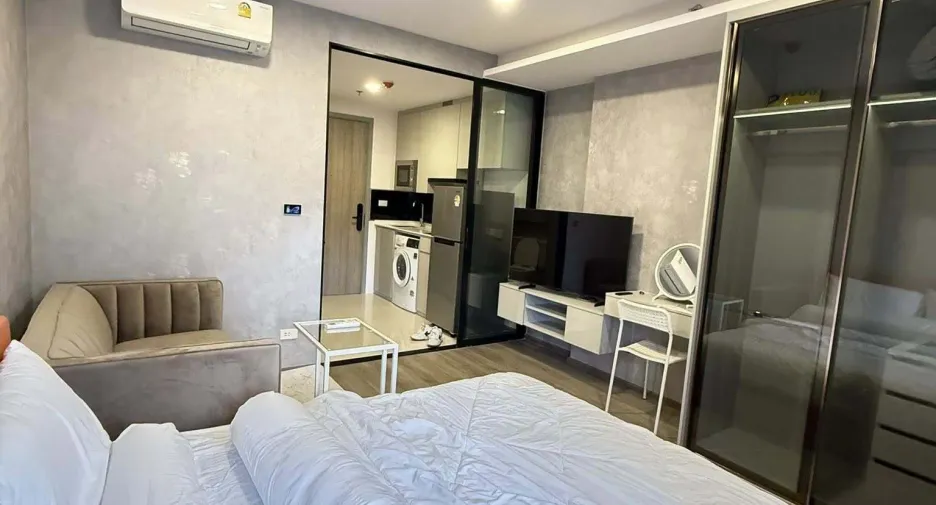 For sale and for rent studio condo in Huai Khwang, Bangkok