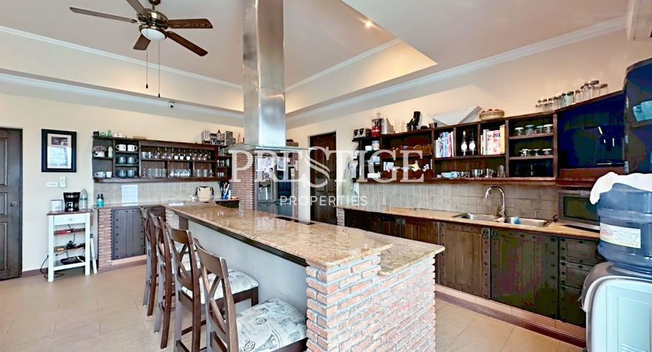 For rent 4 bedrooms house in Bang Lamung, Chonburi