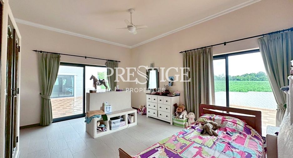 For rent 4 bedrooms house in Bang Lamung, Chonburi