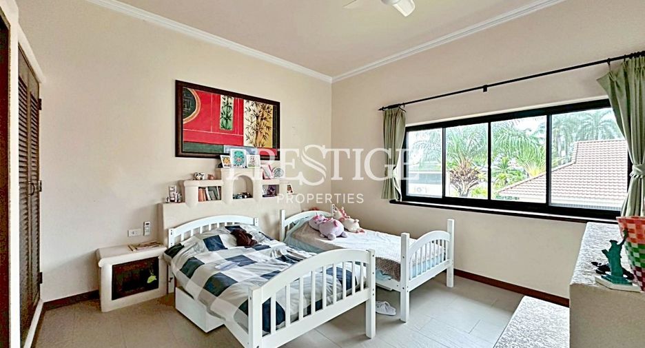 For rent 4 bedrooms house in Bang Lamung, Chonburi