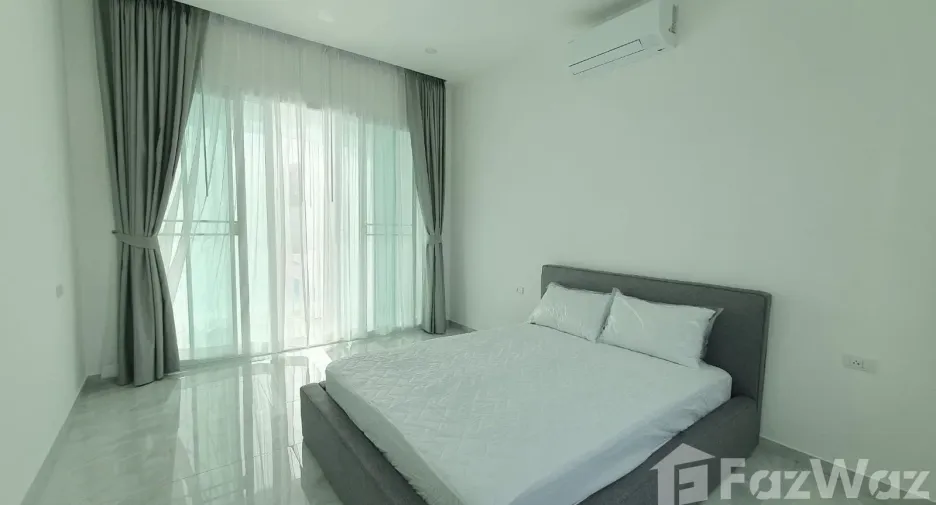 Villa en alquiler de 3 habitaciones en Mueang Phuket, Phuket