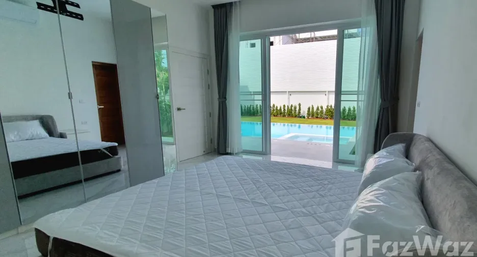 Villa en alquiler de 3 habitaciones en Mueang Phuket, Phuket