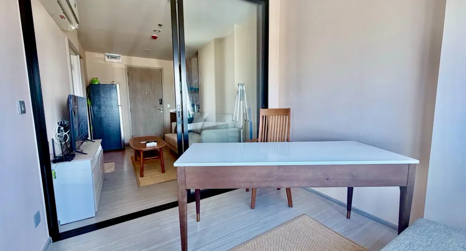 For rent 1 bed condo in Mueang Samut Prakan, Samut Prakan