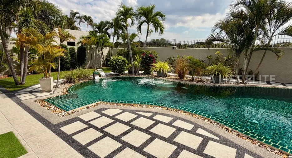 For sale 3 ベッドルーム house in Bang Lamung, Chonburi