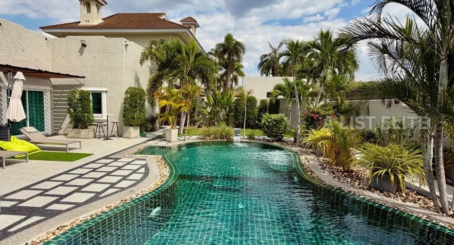 For sale 3 ベッドルーム house in Bang Lamung, Chonburi