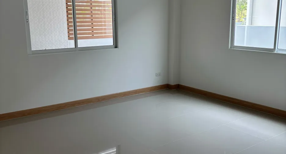 For sale 4 ベッドルーム house in San Sai, Chiang Mai