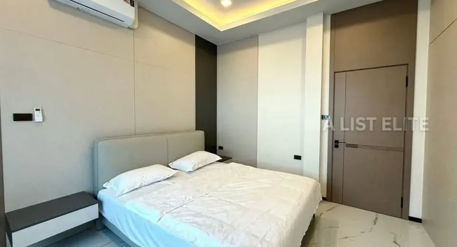 For rent 5 bedrooms house in Bang Lamung, Chonburi