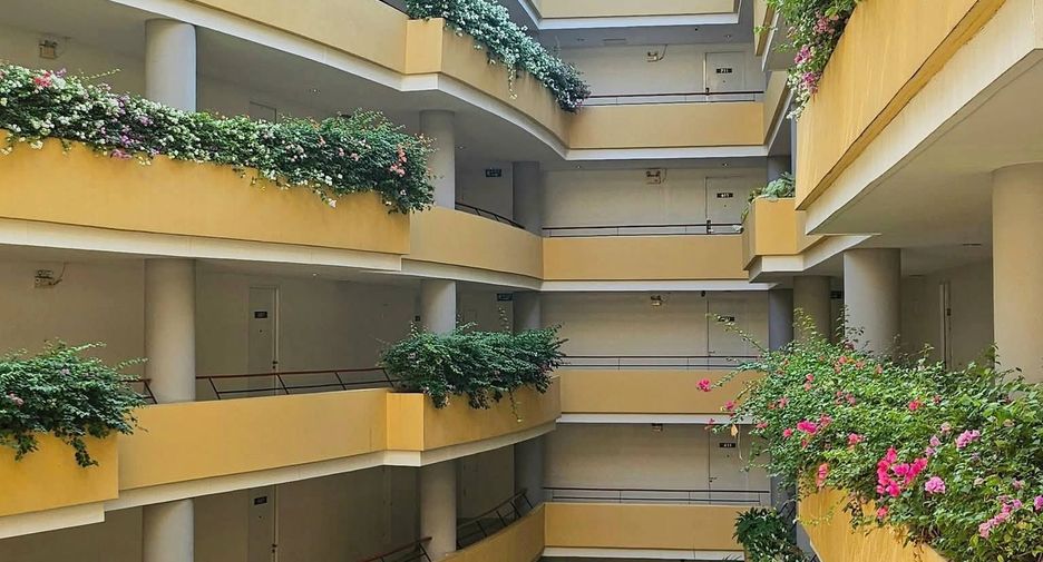 For rent 1 bed condo in Bang Na, Bangkok