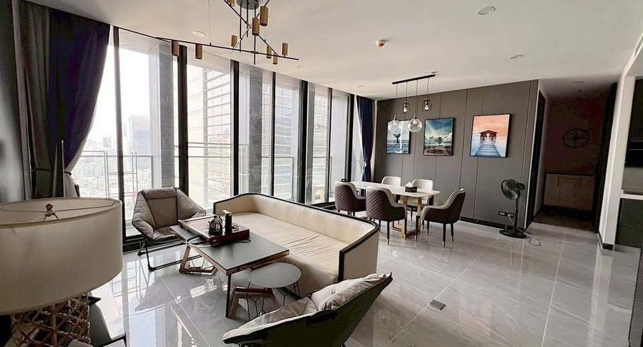 For rent 2 bedrooms condo in Pathum Wan, Bangkok