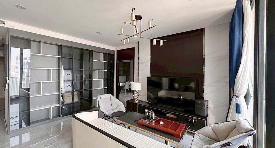 For rent 2 bedrooms condo in Pathum Wan, Bangkok