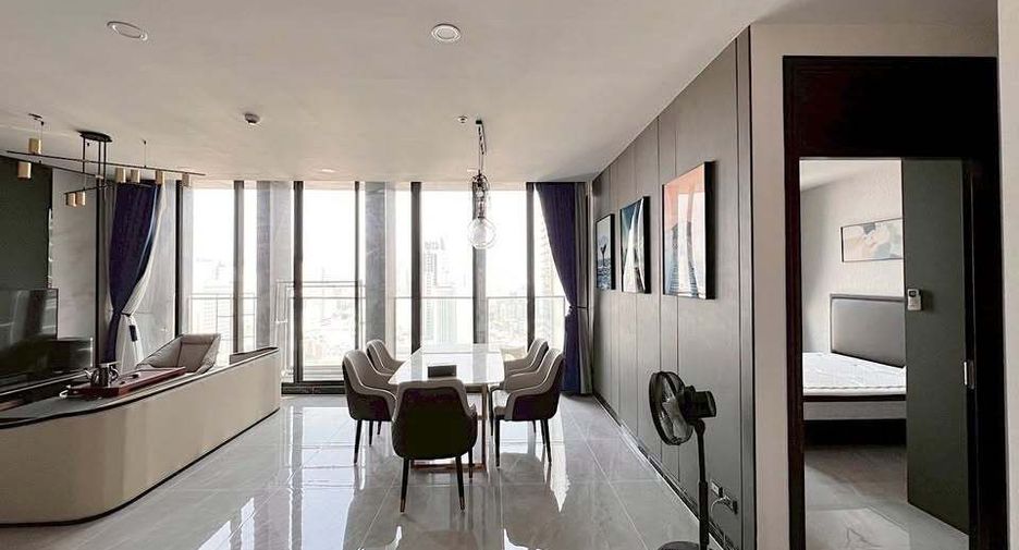 For rent 2 bedrooms condo in Pathum Wan, Bangkok