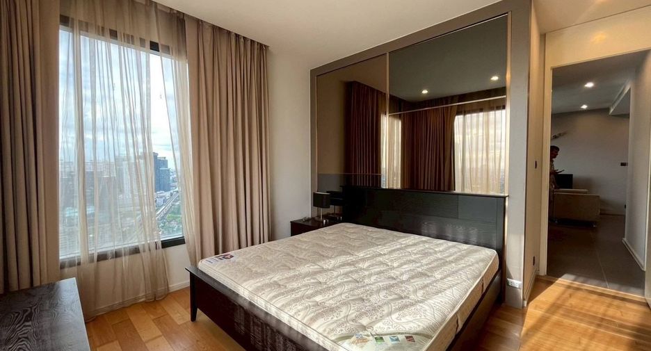 For rent 2 bedrooms condo in Chatuchak, Bangkok