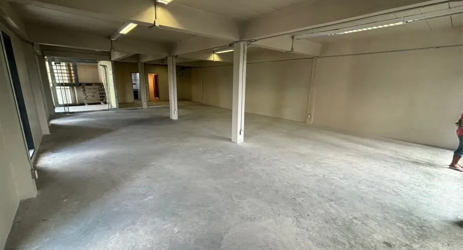 For sale and for rent retail Space in Phra Khanong, Bangkok