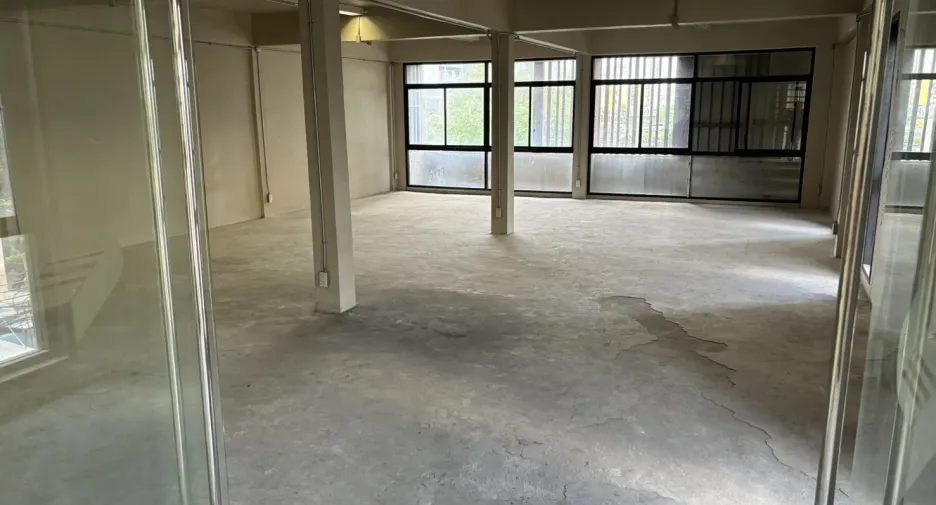 For sale and for rent retail Space in Phra Khanong, Bangkok