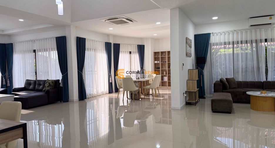 Casa en alquiler y en venta de 3 habitaciones en Bang Lamung, Chonburi