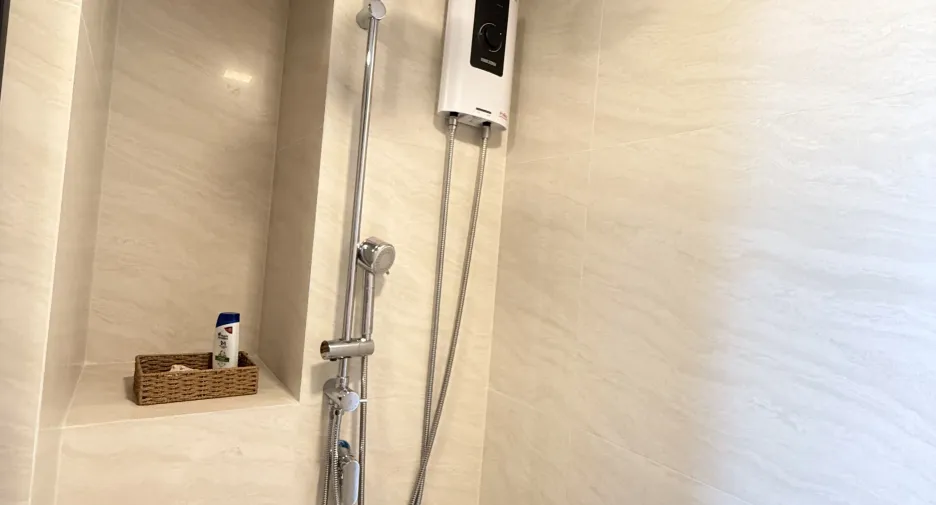 For rent 3 bedrooms apartment in Mueang Phuket, Phuket