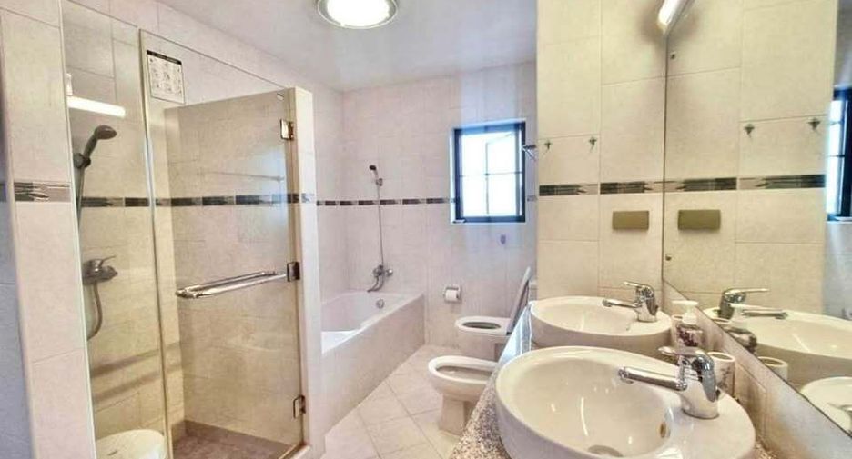 For sale そして for rent 4 ベッドルーム house in Mueang Phuket, Phuket
