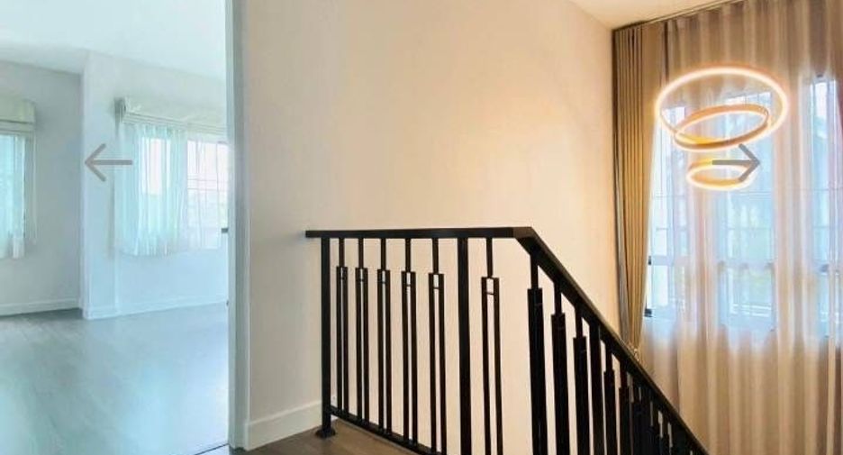 For sale 4 bedrooms house in Saphan Sung, Bangkok