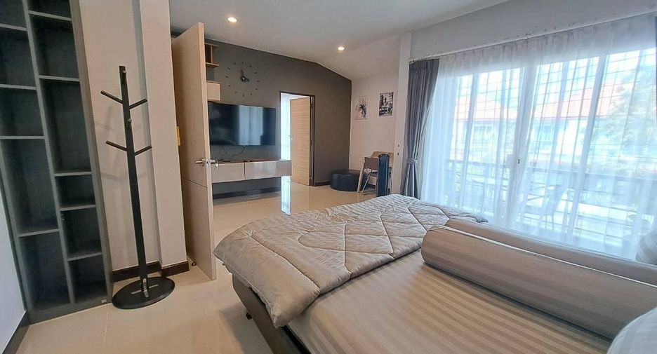 For rent 3 bedrooms townhouse in Thalang, Phuket