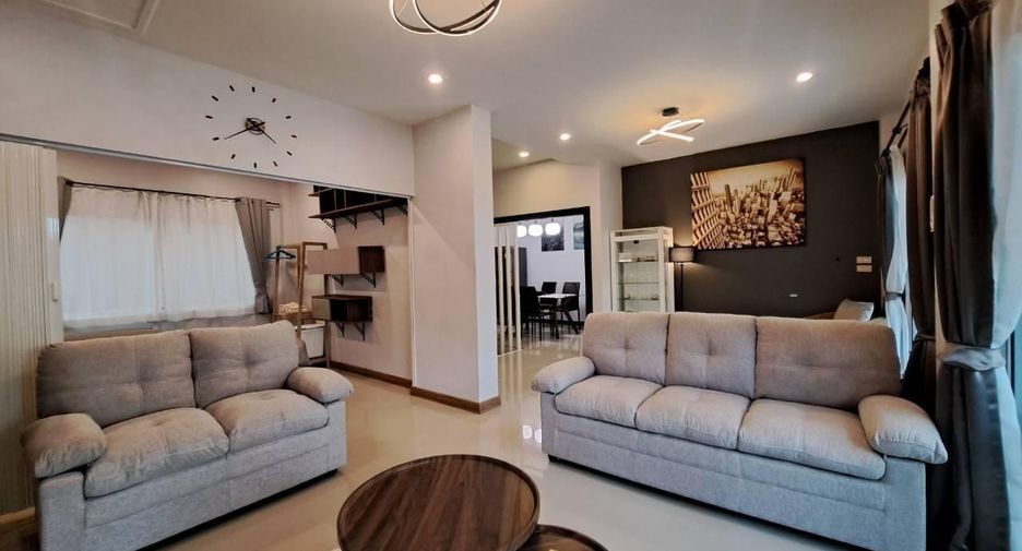 For rent 3 bedrooms townhouse in Thalang, Phuket