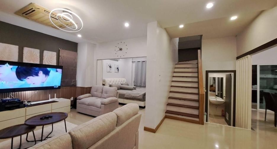 For rent 3 bedrooms townhouse in Thalang, Phuket