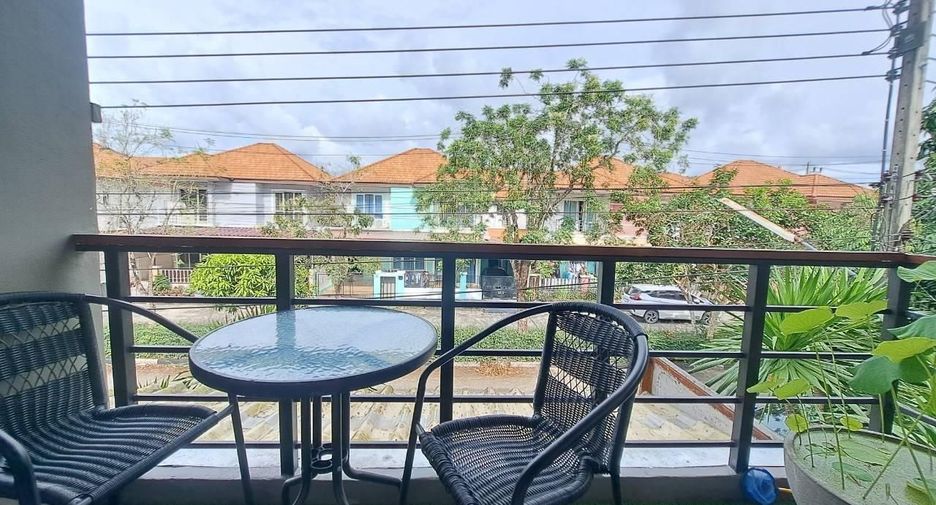 For rent 3 bedrooms townhouse in Thalang, Phuket