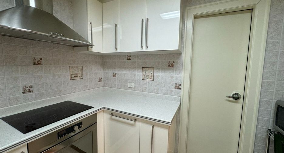 For sale 1 bed condo in Pathum Wan, Bangkok