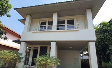 For rent 3 bedrooms house in Wang Thonglang, Bangkok