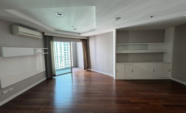 For rent 2 ベッドルーム condo in Huai Khwang, Bangkok